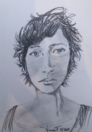 Visage de femme au crayon.